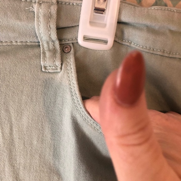 Style & Co plus size mint colored curvy skinny leg denim jeans - Picture 4 of 12
